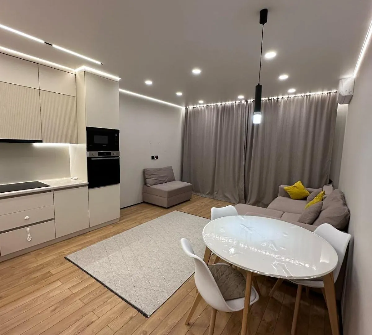 אלמטי Квартира Жк Rams City דירה